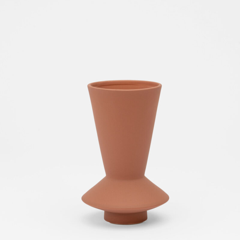 PINK CERAMIC DECORATIVE VASE