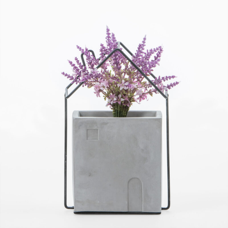 BLACK METAL WIRE HOUSE WITH CEMENT VASE - Image 2
