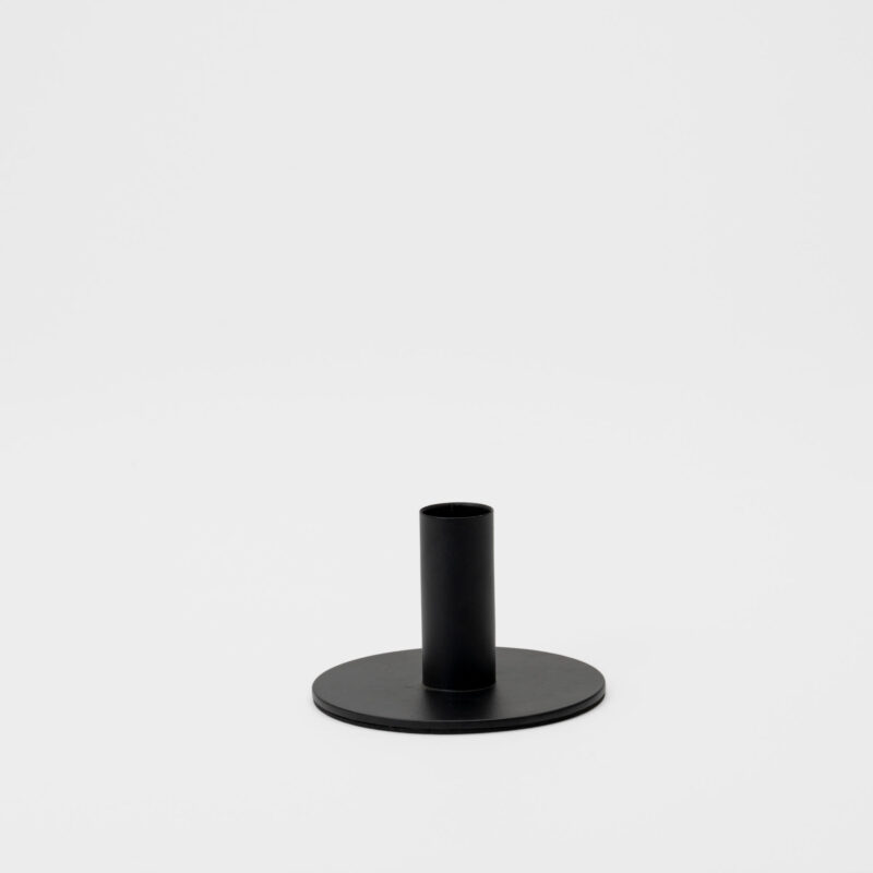 BLACK METAL CANDLE HOLDER