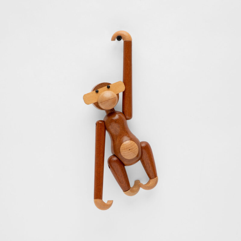 WOODEN HANGING DECORATIVE MONKEY
