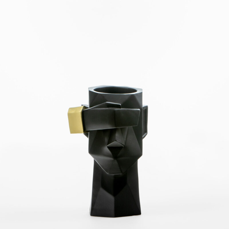 DECORATIVE HEAD VASE WITH GOLDEN DETAILS