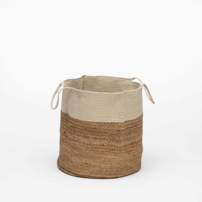 ROUND BRAIDED BASKET WITH HANDLES