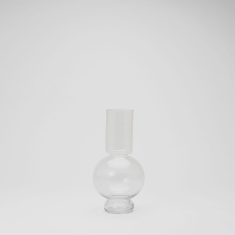 CLEAR GLASS DECORATIVE VASE
