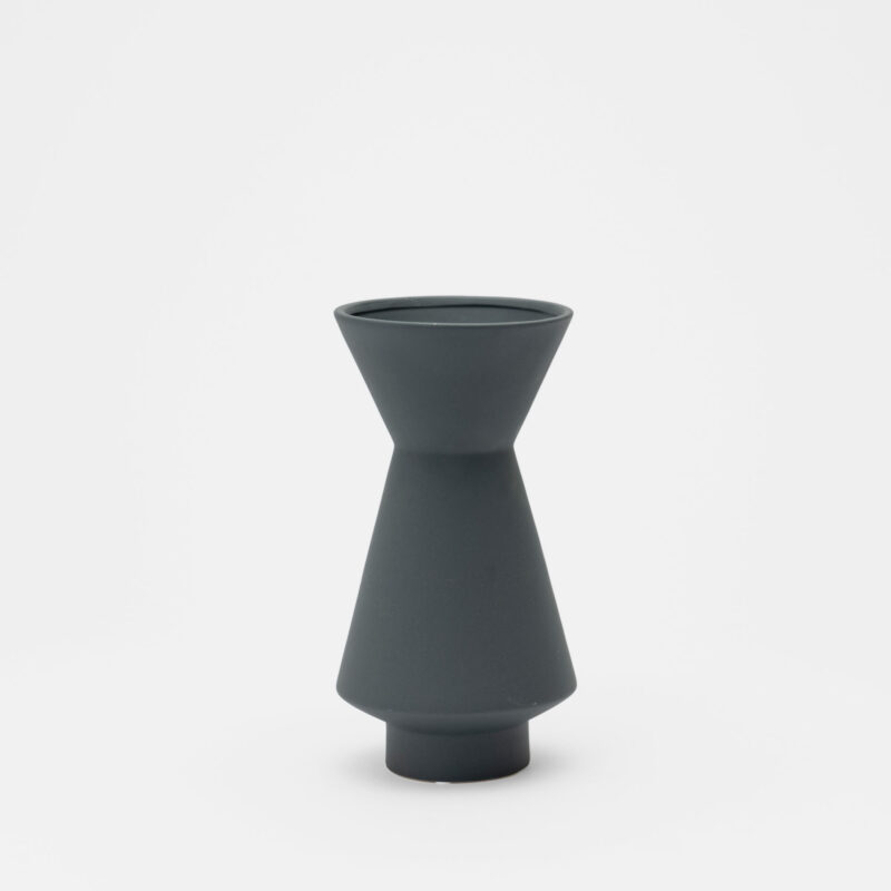 BLUE CERAMIC DECORATIVE VASE