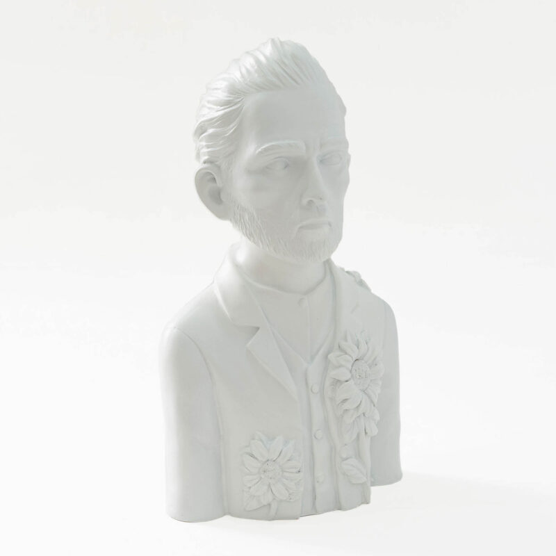 RESIN DECORATIVE ACCESSORIES