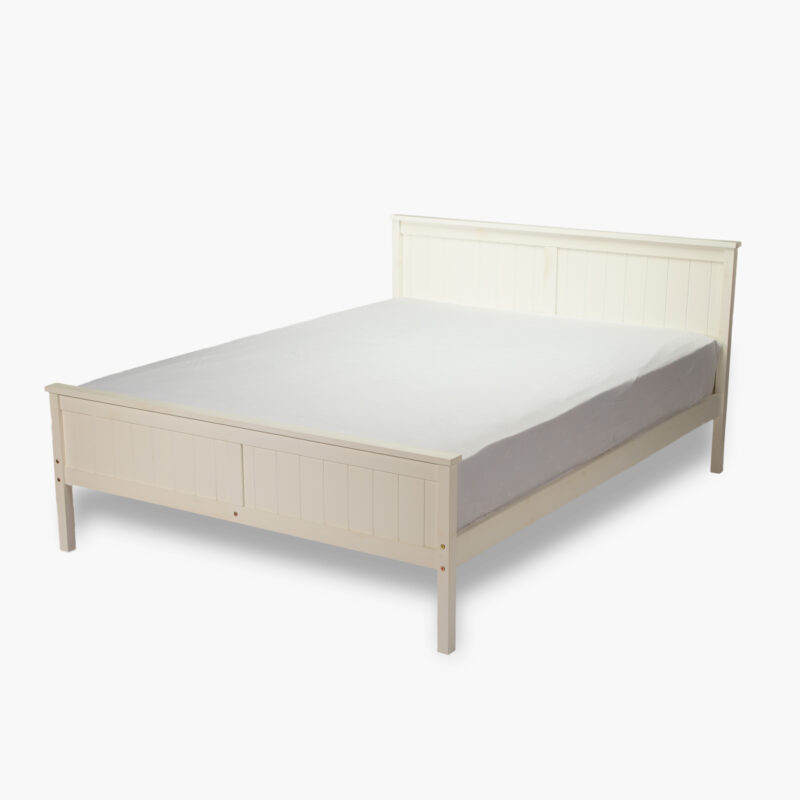 WOODEN QUEEN BED