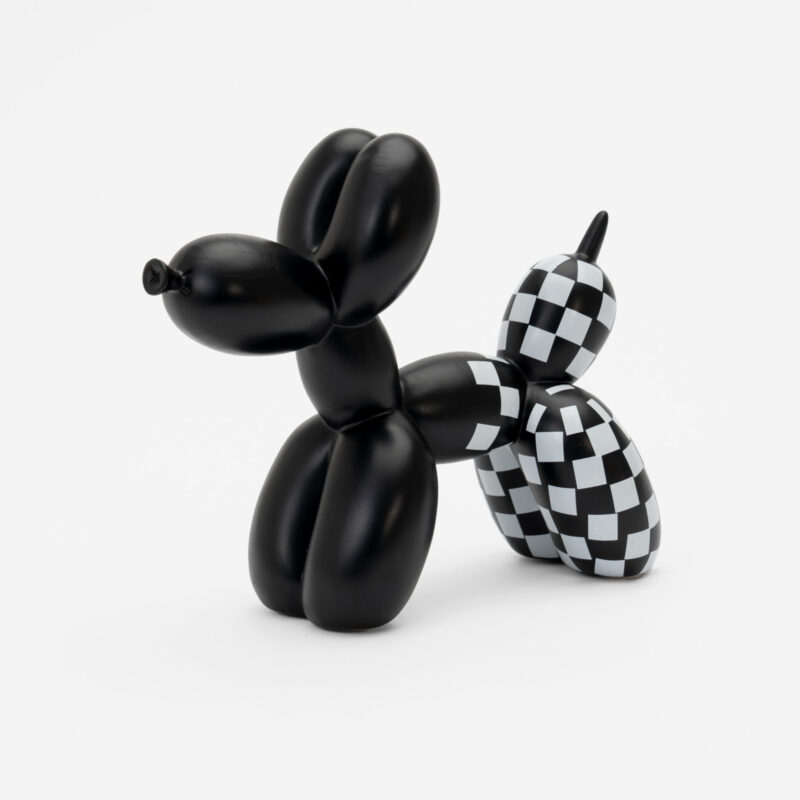 DECORATIVE BALLOON SHAPE DOG