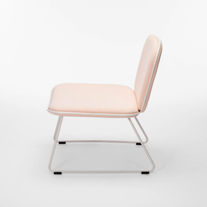 UPHOLSTERED ACCENT CHAIR WITH METAL FRAME - Image 3