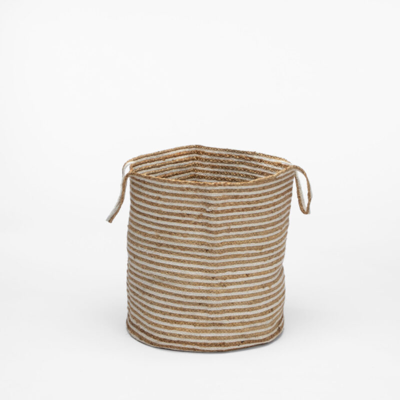 ROUND BRAIDED BASKET WITH HANDLES