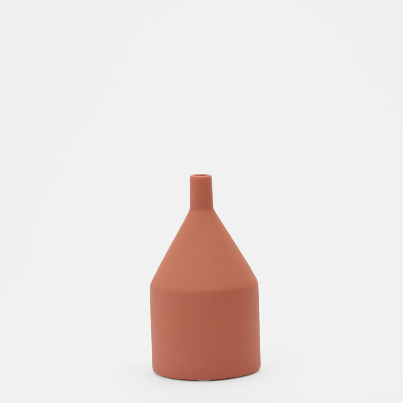 DECORATIVE CERAMIC VASE
