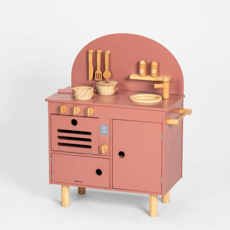 CHILDRENS KITCHEN SET
