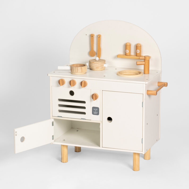 CHILDRENS KITCHEN SET - Image 5
