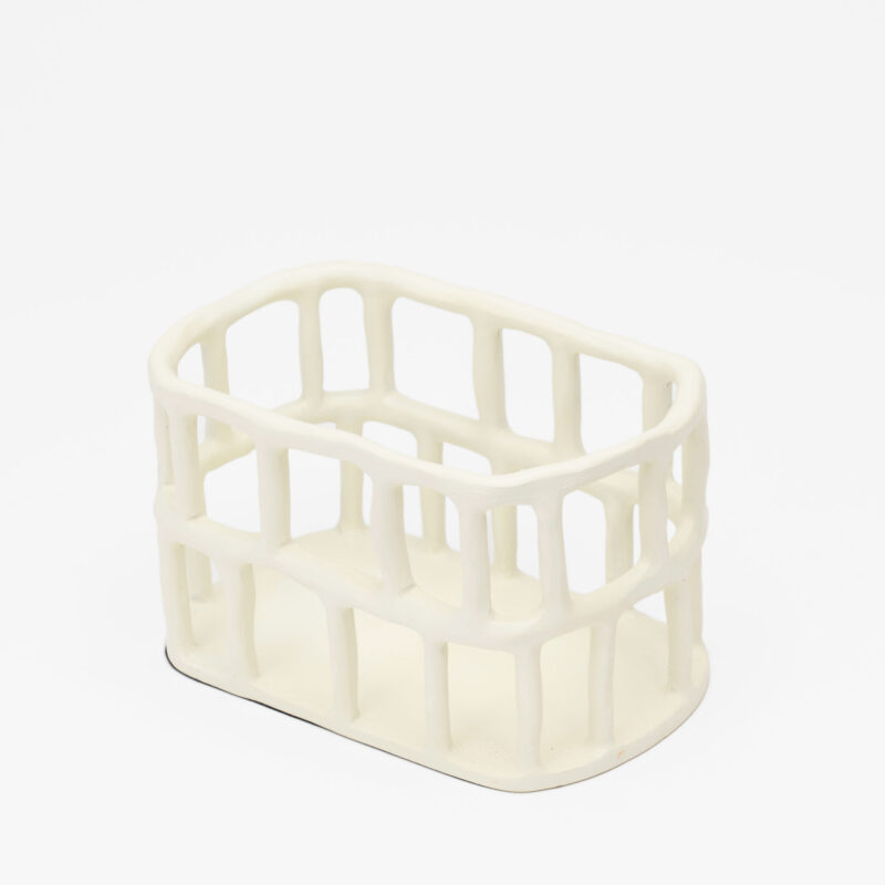 WHITE BASKET