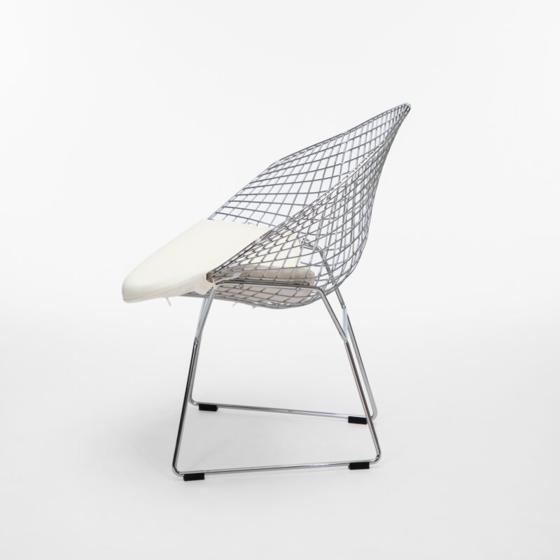 DIAMOND SHAPE CHROMED METAL WIRE GRID ACCENT CHAIR WITH CUSHION - Image 3