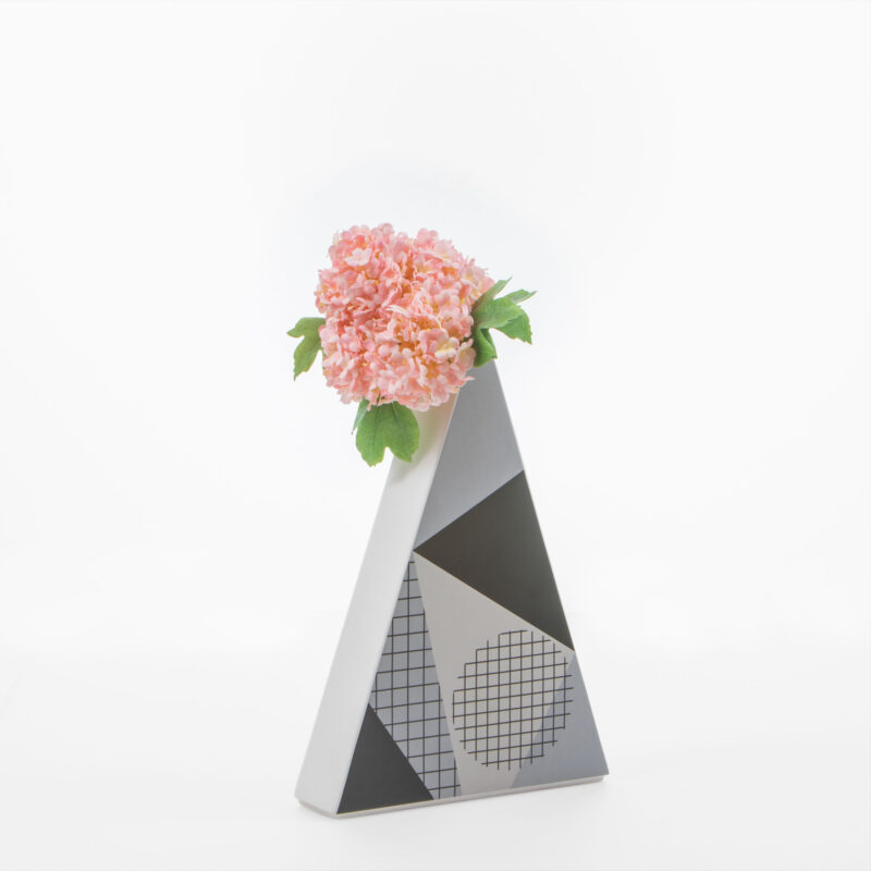 CERAMIC TRIANGULAR VASE - Image 4
