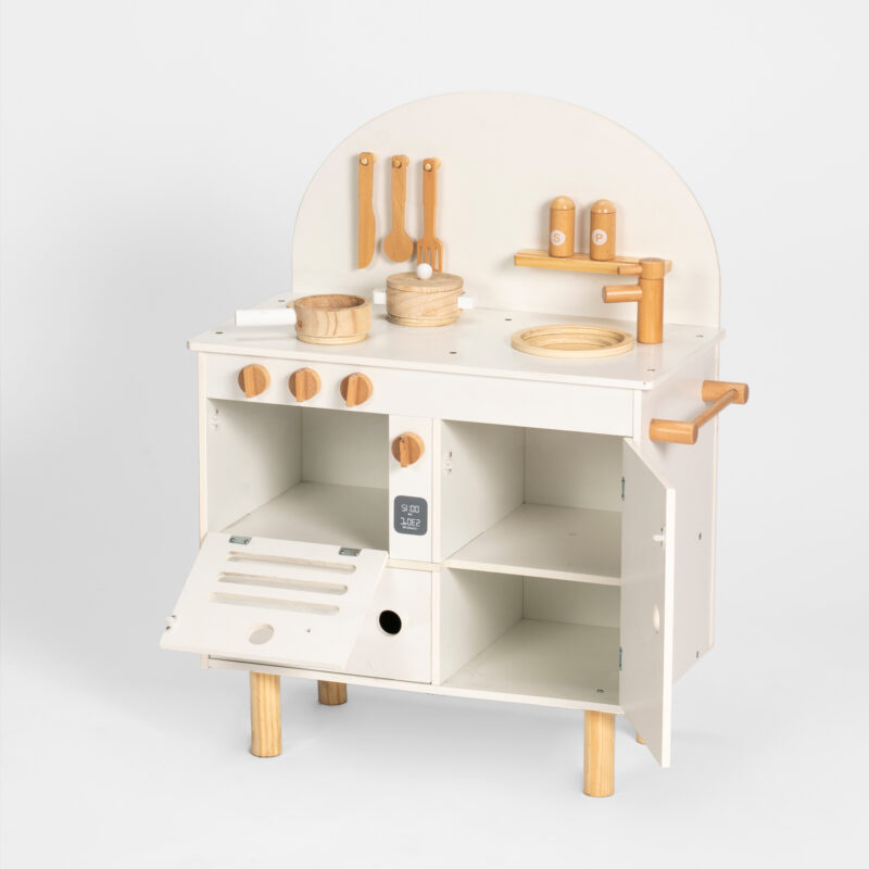 CHILDRENS KITCHEN SET - Image 4
