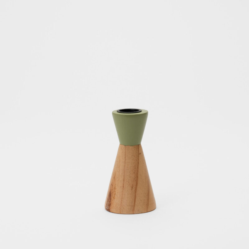 SMALL WOODEN CANDLE HOLDER