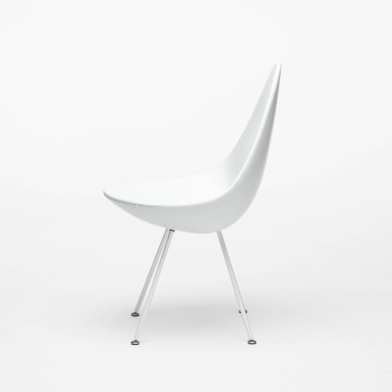 PP CHAIR WITH POWDER COATED METAL LEGS - Image 4