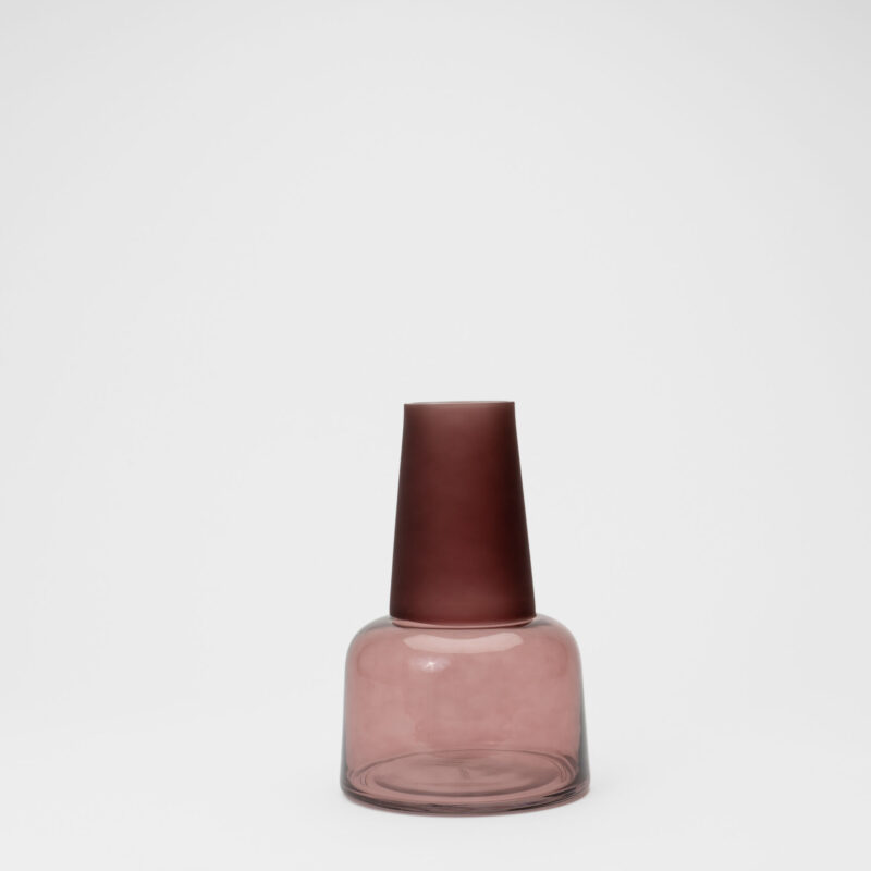 RED GLASS VASE