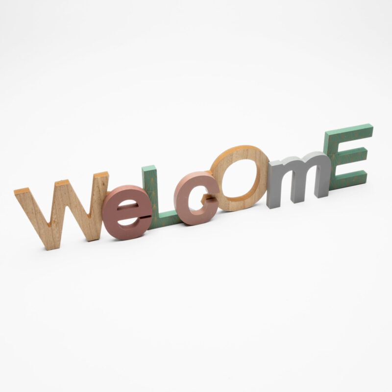 WOODEN WELCOME SIGN