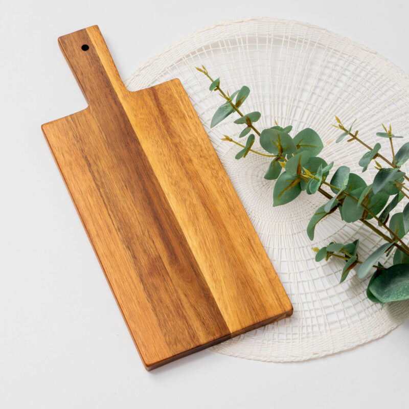 CHOPPING AND SERVING BOARD