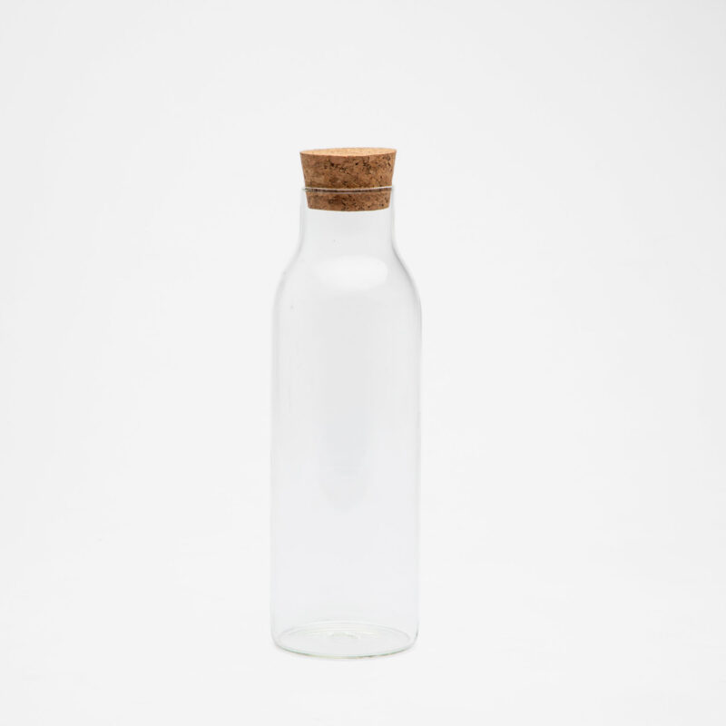 CLEAR GLASS CARAFE WITH CORK STOPPER (800 ml)