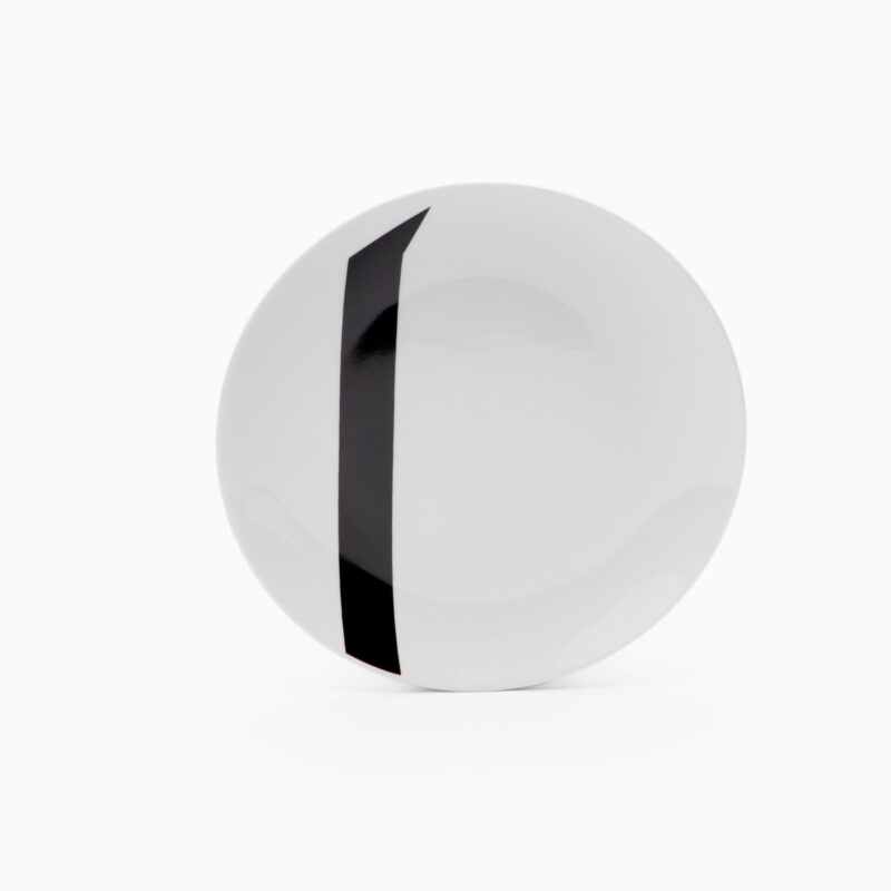 WHITE CERAMIC PLATE WITH LETTER - Image 3