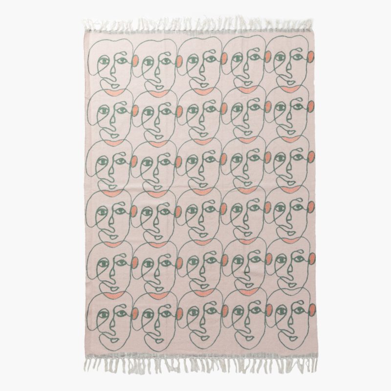 COTTON AREA RUG WITH ABSTRACT FACES PATTERN