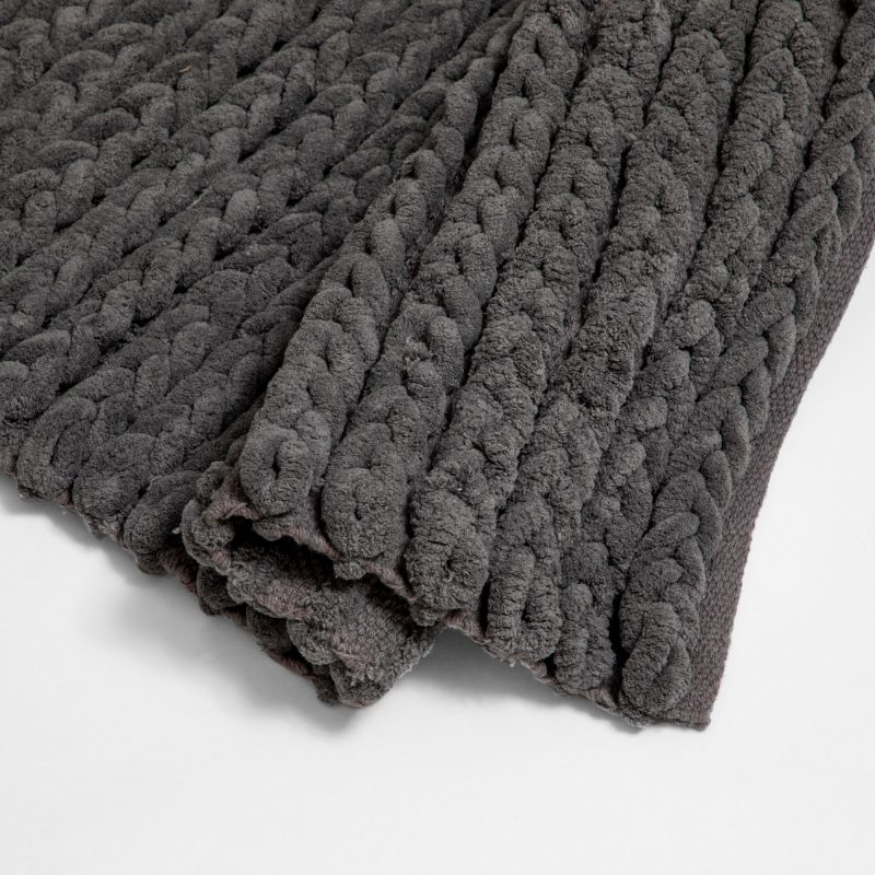BRAIDED AREA RUG - Image 2